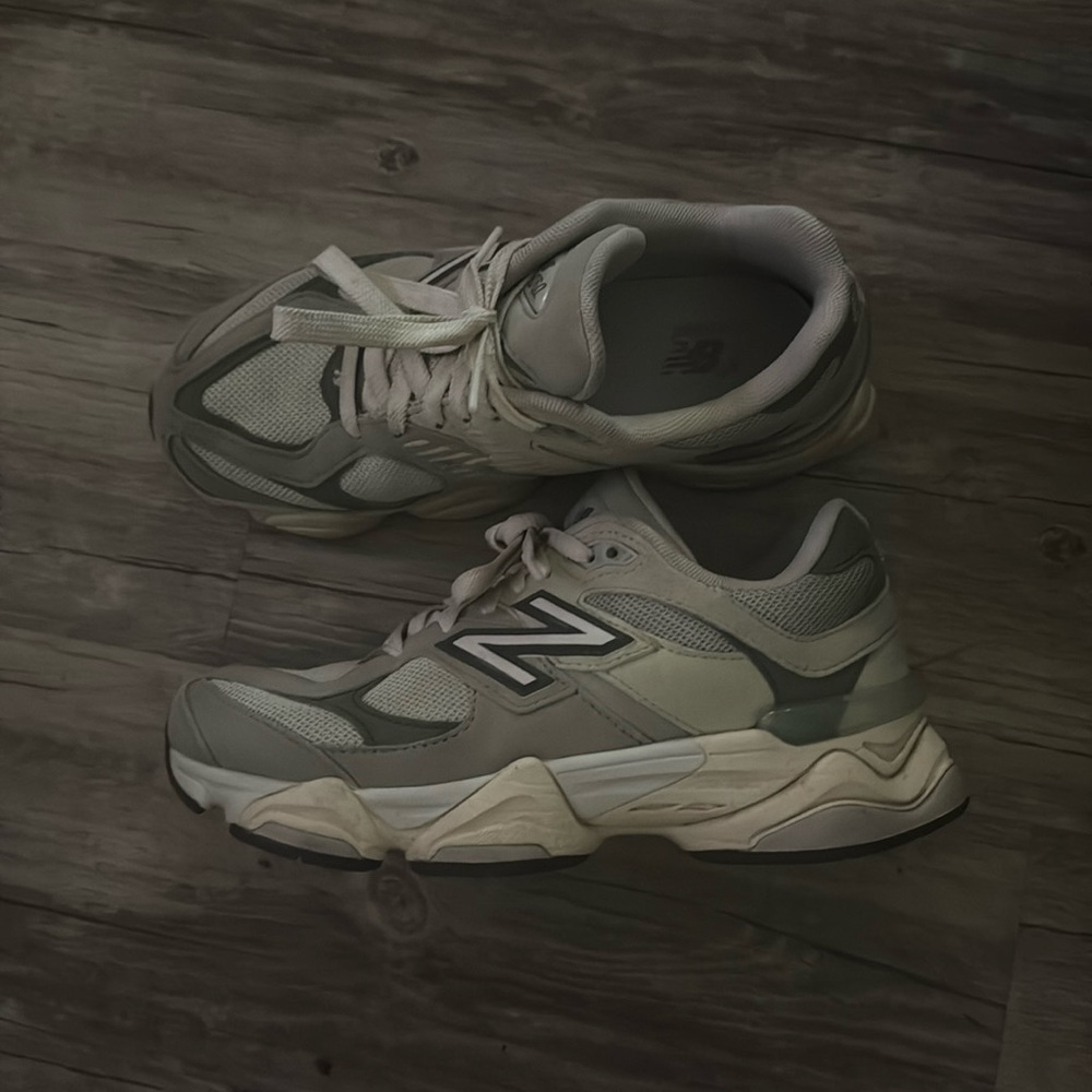 New balance 9060